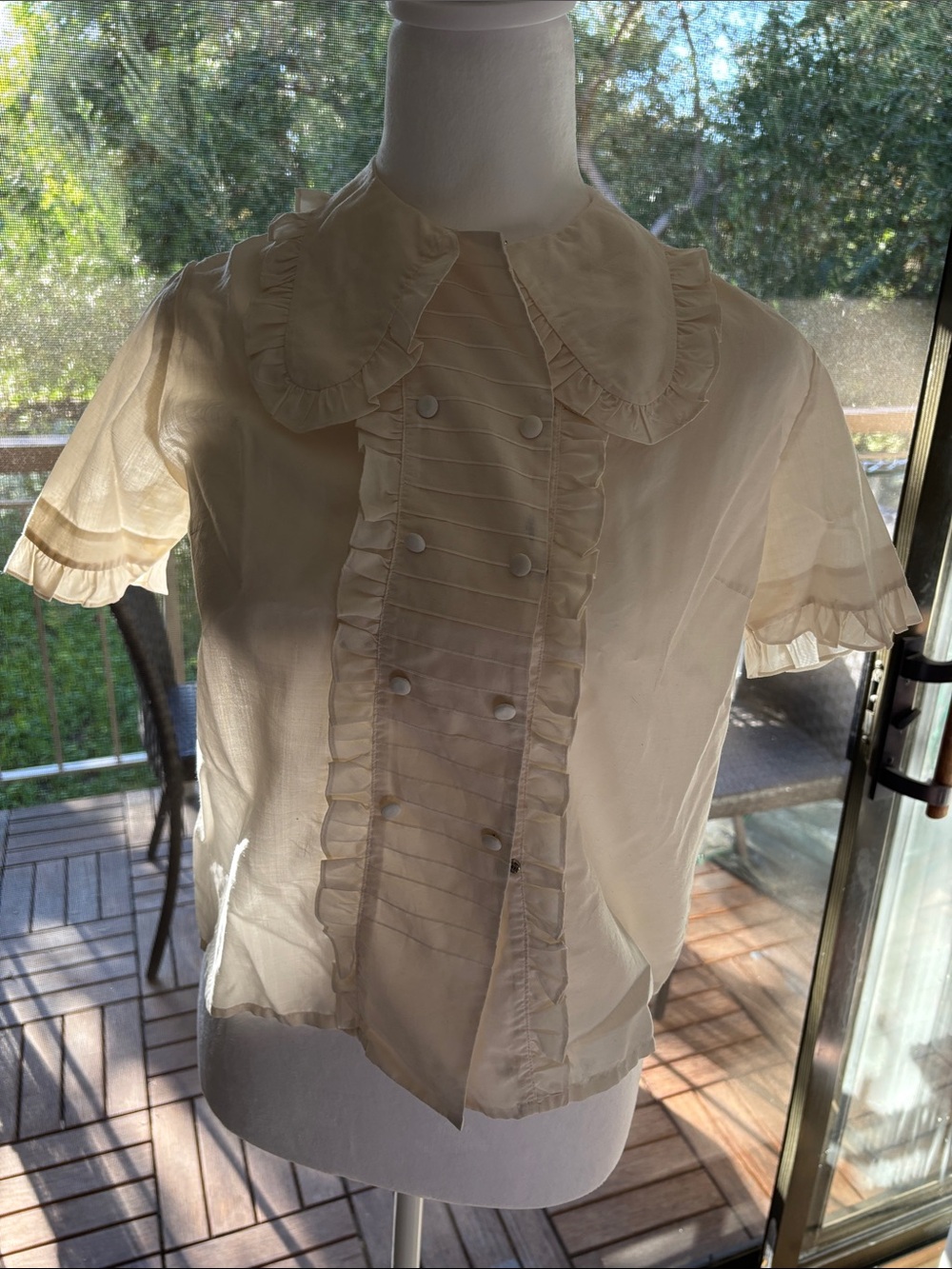 Women's Peter Pan Collar Ruffles Button Up